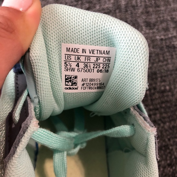 COPY - Adidas falcon sneakers - Picture 5 of 5